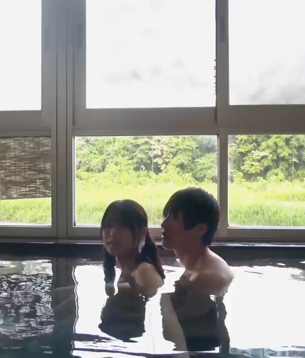 Saunada Esmer Japon Kızla Sex izle